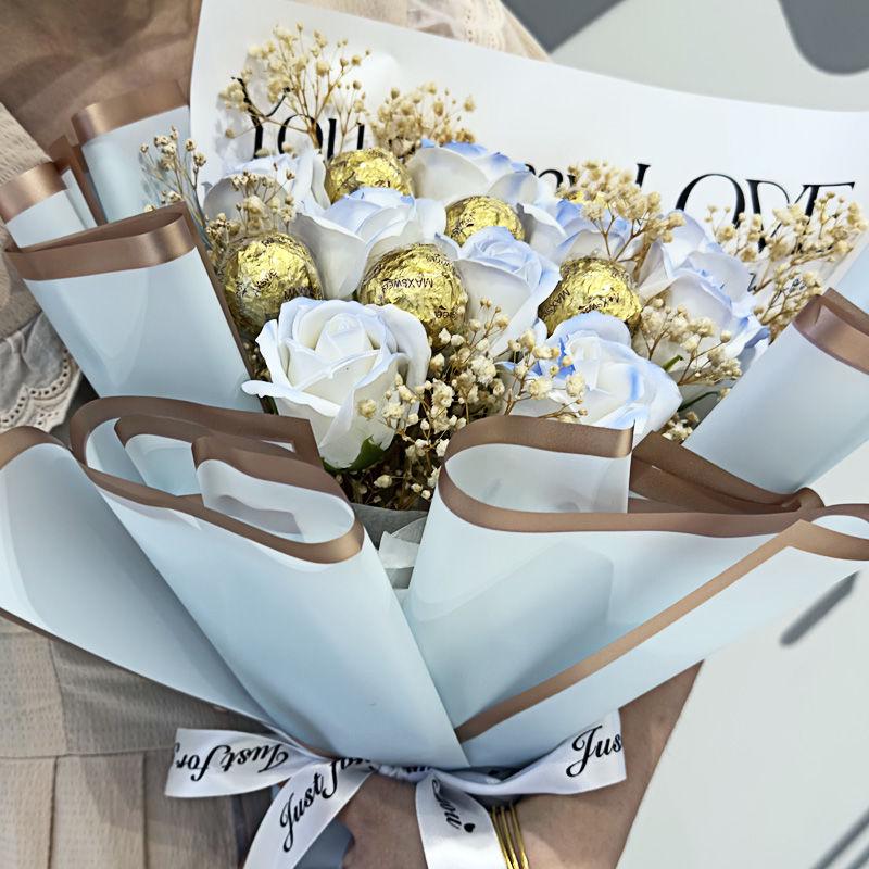 Christmas Chocolate Gift Box Bouquet for Boyfriend, Girlfriend, or Friends - Perfect Birthday or Love Expression Gift