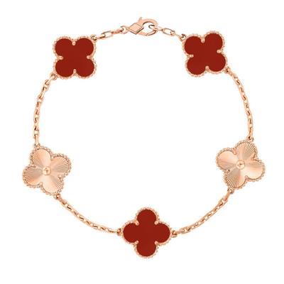 Luxury and Sophisticated Four-leaf Clover Bracelet for Women Made of Agate and Mother-of-pearl