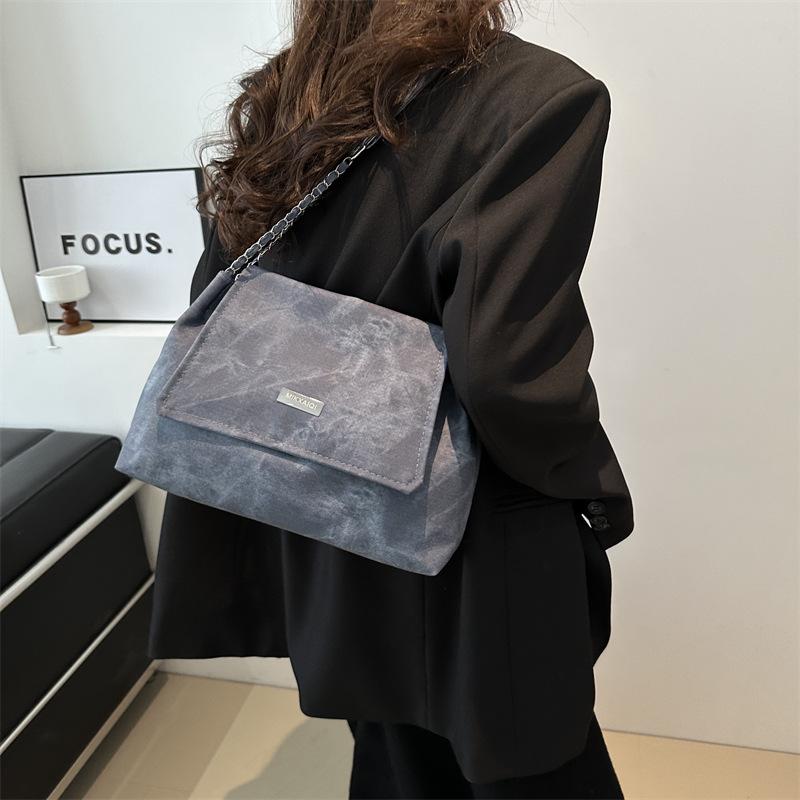 Einfache, lässige Einkaufstasche mit großem Fassungsvermögen im Winter, neue, modische Achseltasche mit einer Schulter, einfache Umhängetasche im Retro-Stil