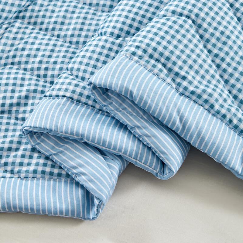 Muji Simple Grid Summer Quilt
