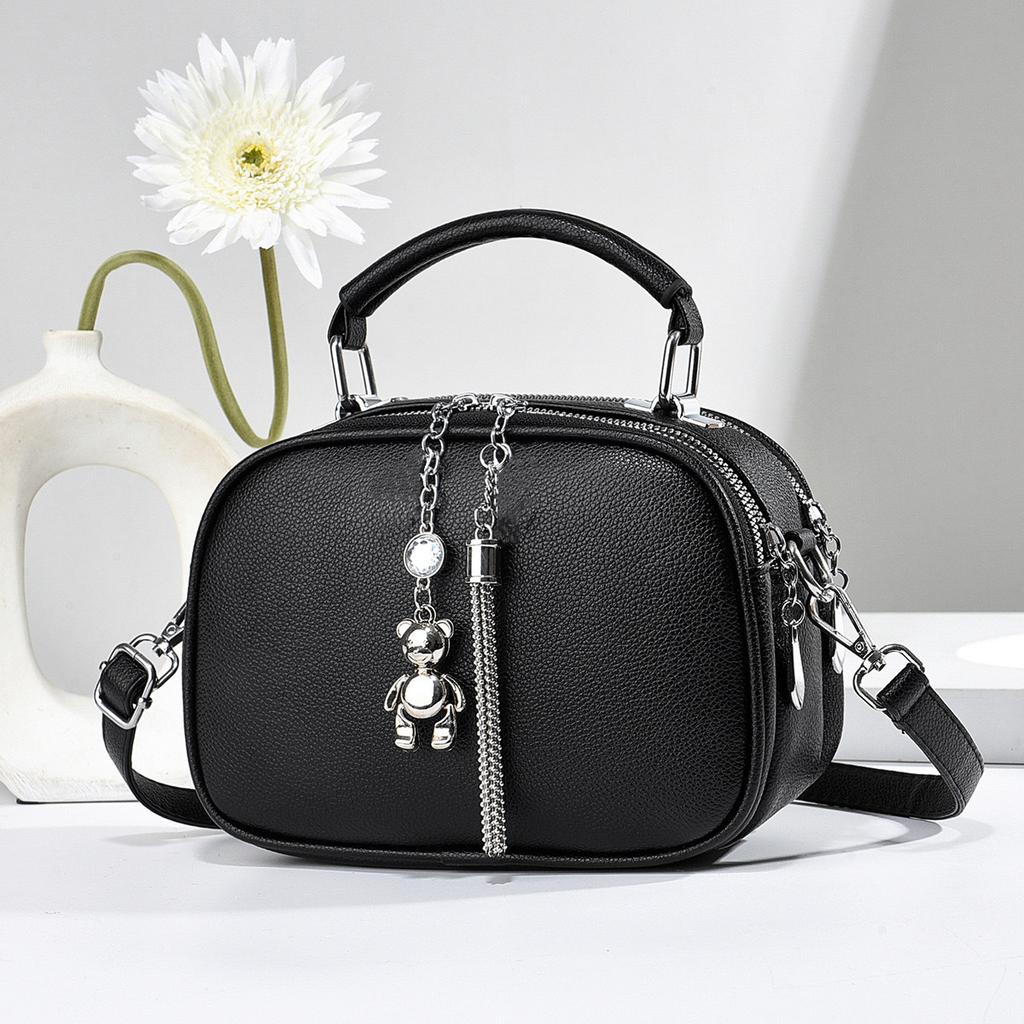 Simple bag bag Premium bear pendant Versatile handbag Lightweight shoulder bag Women's bag bags