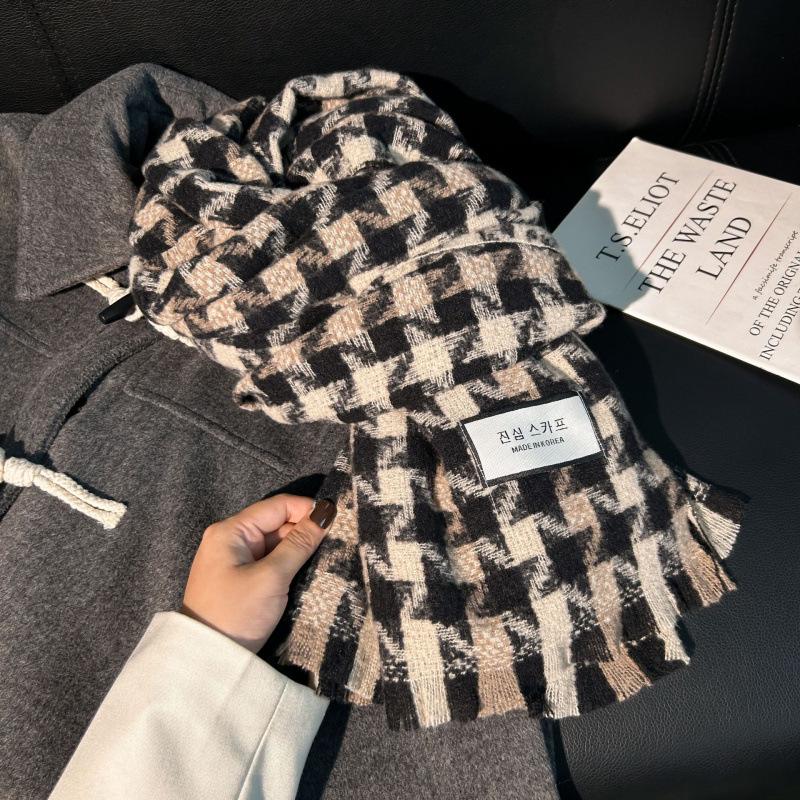 High-End Plaid Shawl for Women - 2025 Autumn/Winter Korean Style Thickened Imitation Cashmere Scarf
