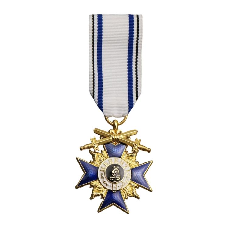Order of the Bavarian Crowns Medals Lapel Pin Militarys Medals Pin Badge Prussia Crowns Crosses Medals Decorative Brooch