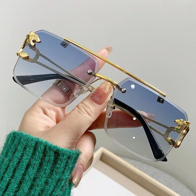 Vintage Rimless Sunglasses Men Women Fashion Oversized Square Shades Eyewear New Double Bridge Gradient UV400 Sun Glasses