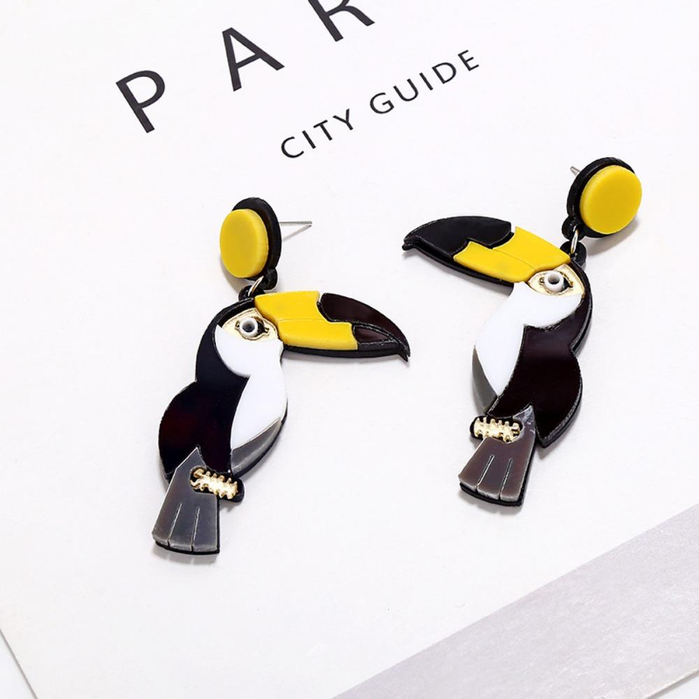 Japanese, Korean, European and American Exaggerated Personality Earrings Punk Hip-hop Acrylic Parrot Earrings