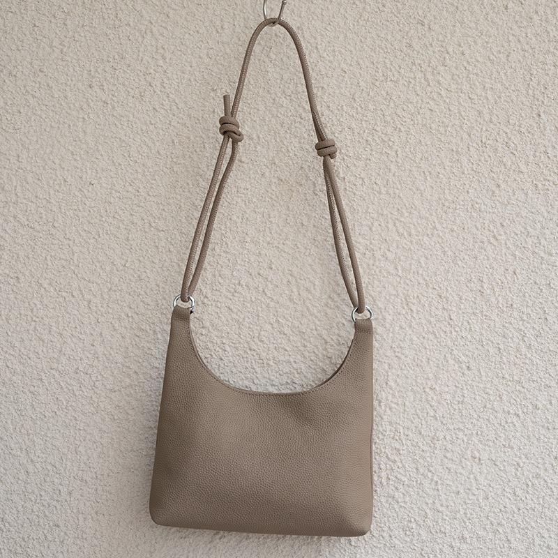 The First Layer of Cowhide Bag, Messenger Bag Women's New Leather Women's Bag, Shoulder Bag, Niche Design Commuter Bag Women
