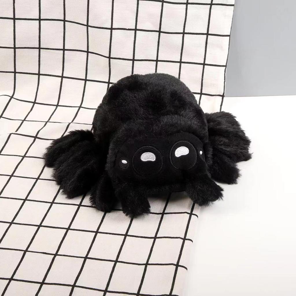 Simulated Spider Doll Black and White Spider Doll Cloth Doll Halloween Decoration