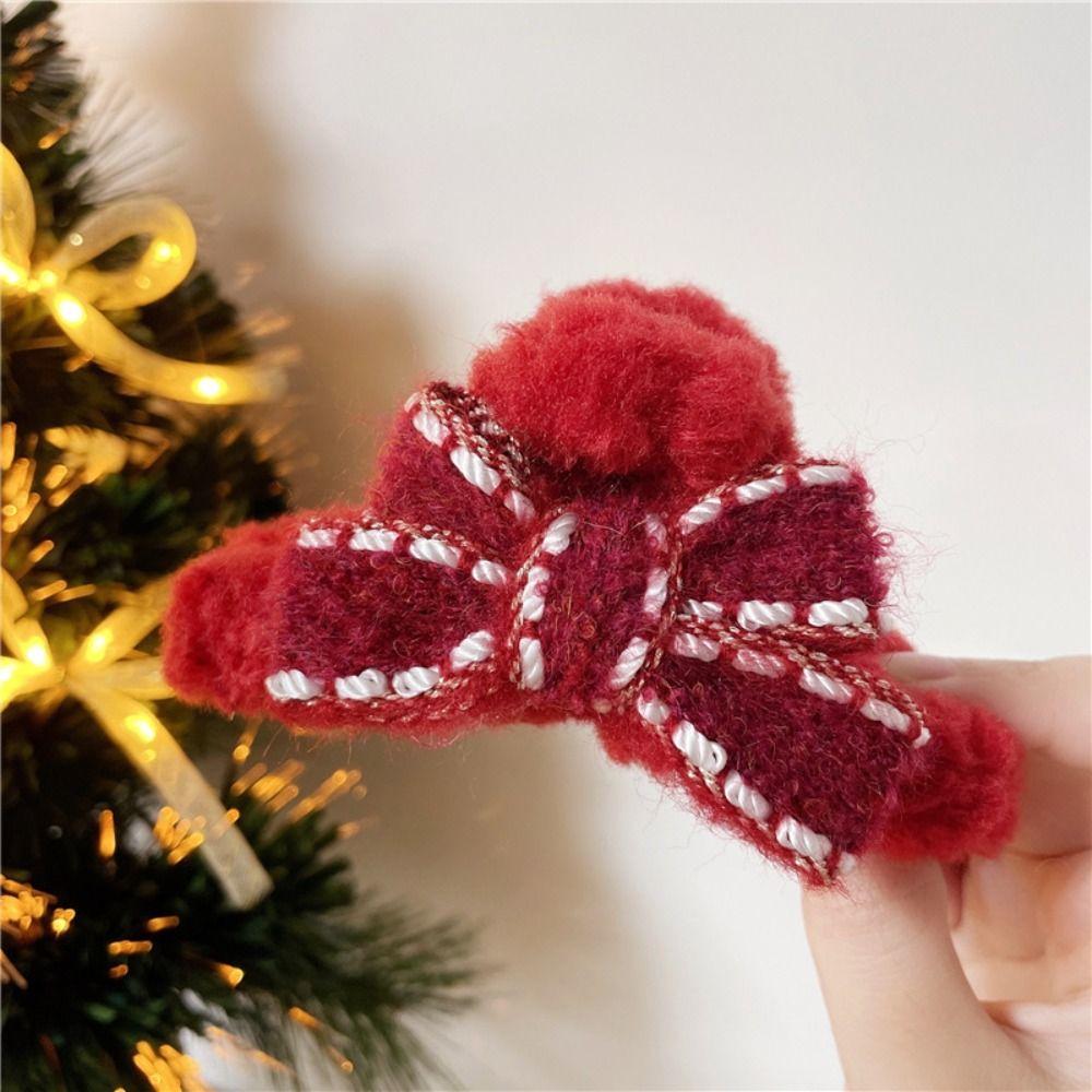 Korean Style Christmas Plush Hair Claw Lamb Wool Shark Grab Clip Sweet Bow Hair Clip  Girls