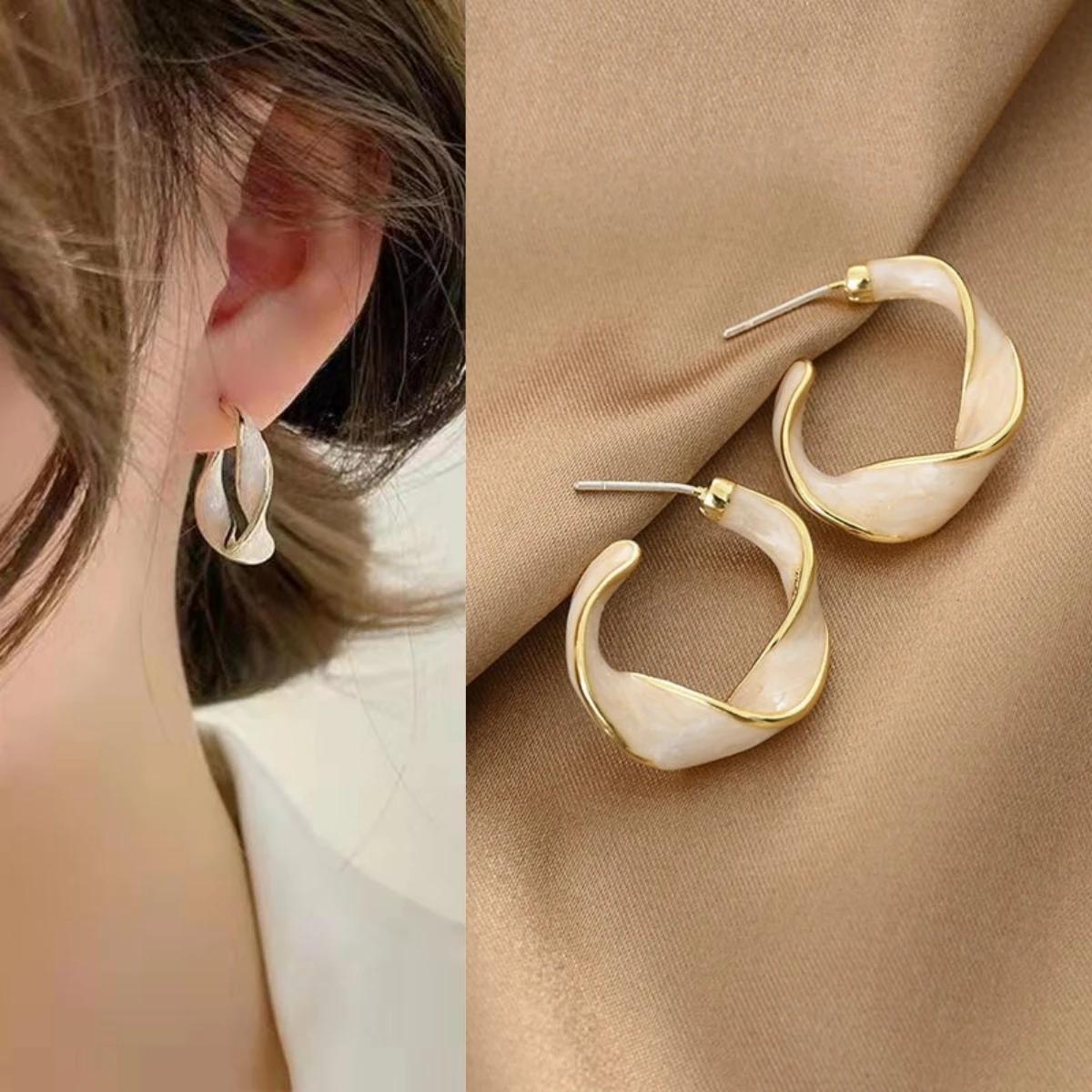 

New Korean Cute Purple Geometric Earrings for Women Fashion Metal Gold color Twisted White Stud designer Earring Jewelry Gifts