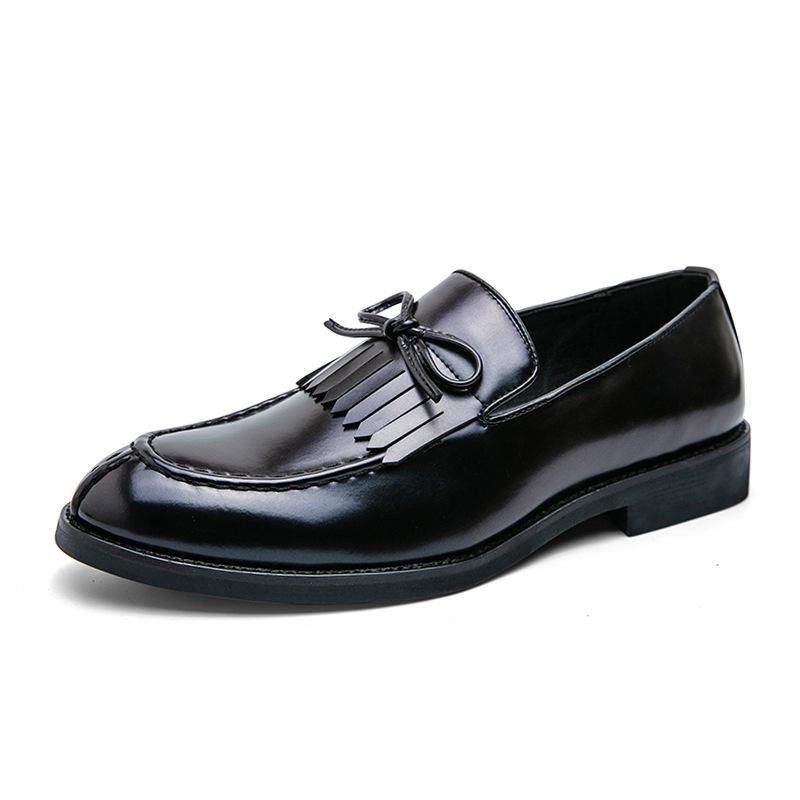 Men Dress Shoes Tassel Leather Shoes Designer Brogue Men Shoes Party Wedding Men Loafers Patent Business Shoes for Men