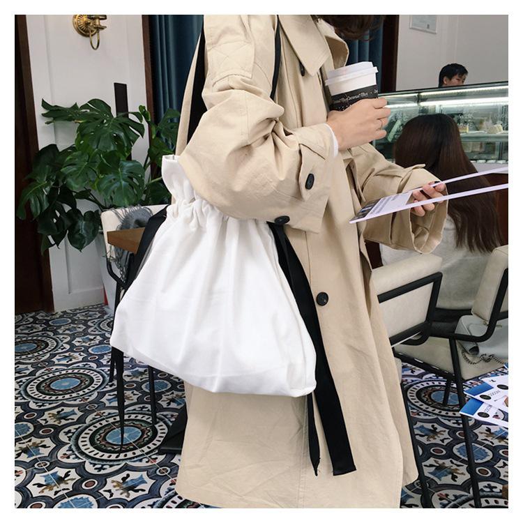 Модная холщовая сумка для девочек Little Fresh Suction одно плечо белый 1527₽