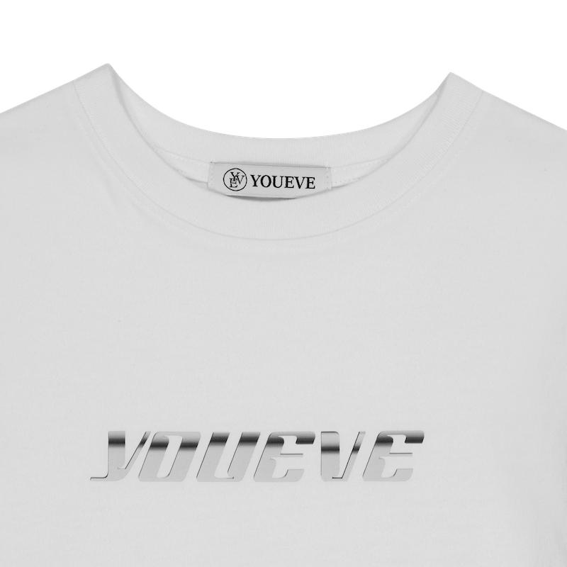 Yuibeu 3D Metal Logo T-Shirt White
