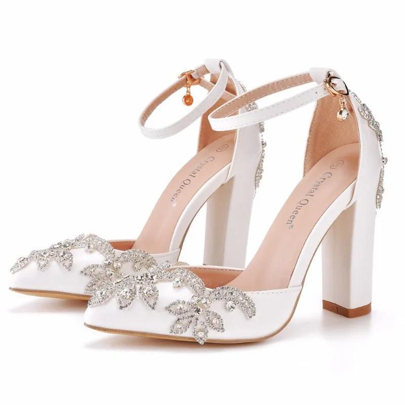 Summer Brand Women Sandals Party Flower Rhinestone Cover Heel 10.5 CM Square Heel Lady Wedding Hot Sale Lovely Women Shoe