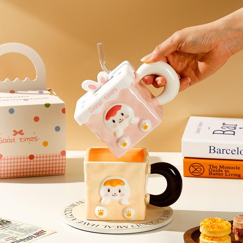 Cana Iepure Tridimensional Drăguță cu Capac Pai Cadou Creativ pentru Fată Cană Ceramică Pătrată pentru Mic Dejun Birou