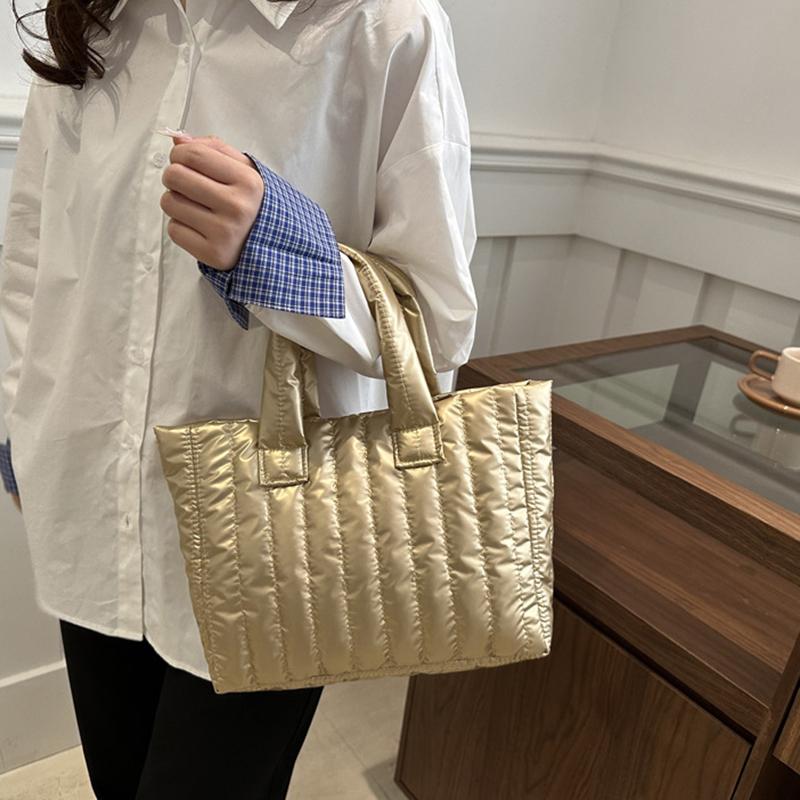 Large Capacity Quilted Tote Bag for Women Elegant Padded Solid Color Shoulder Bag for Vacation Casual Commuting Handbags