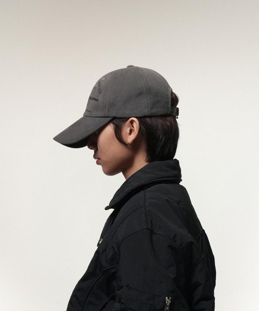 IDWS Saga Leaf Maxi Cap Charcoal