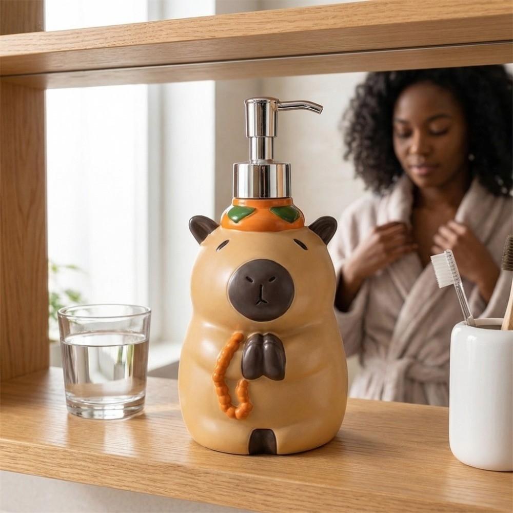 Animal Design Capybara Dispenser Bottle Refillable Shampoo Soap Dispenser  for Hand Soap