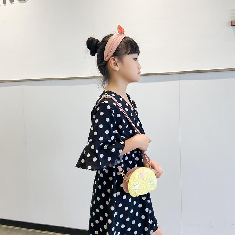 Adorable Mini Crossbody Bag For Kids Featuring Stylish Sequins And Charming Star Design