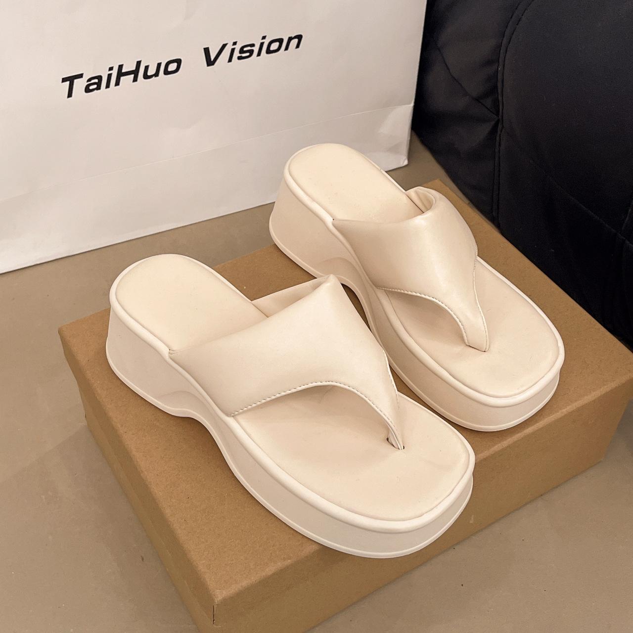 

Fashion Chic Chunky Platform Flip - Flops | Multi - Color Options, Trendy & Versatile, Perfect for Street & Daily Looks 35 бежевый