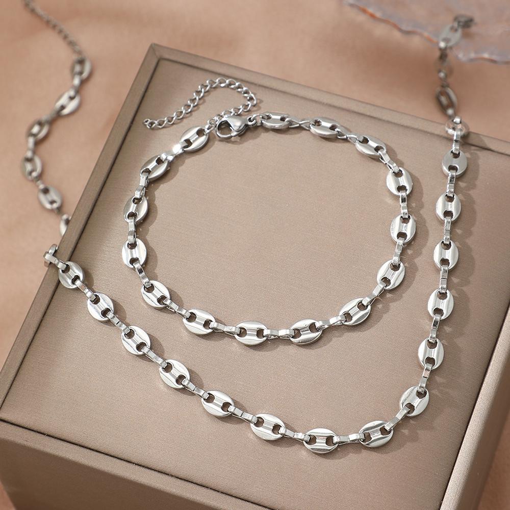 Stainless Steel Jewelry Set Necklaces Bracelet with Cute Pig Nose Hollow Carving High-end textured jewelry set For Women Jewelry