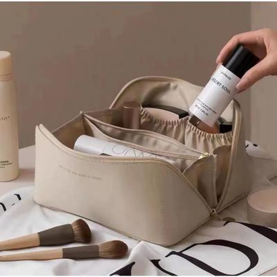 Large Capacity Pu Leather Makeup Bag Portable Ins Travel Cosmetic Storage Bag Urban Simple Style Daily Match Plain Pattern