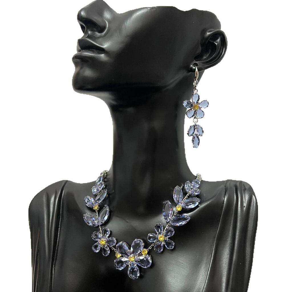 Light Luxury Zircon Flower Necklace Celebrity Style Earrings Design Set High Quality Ear Jewelry