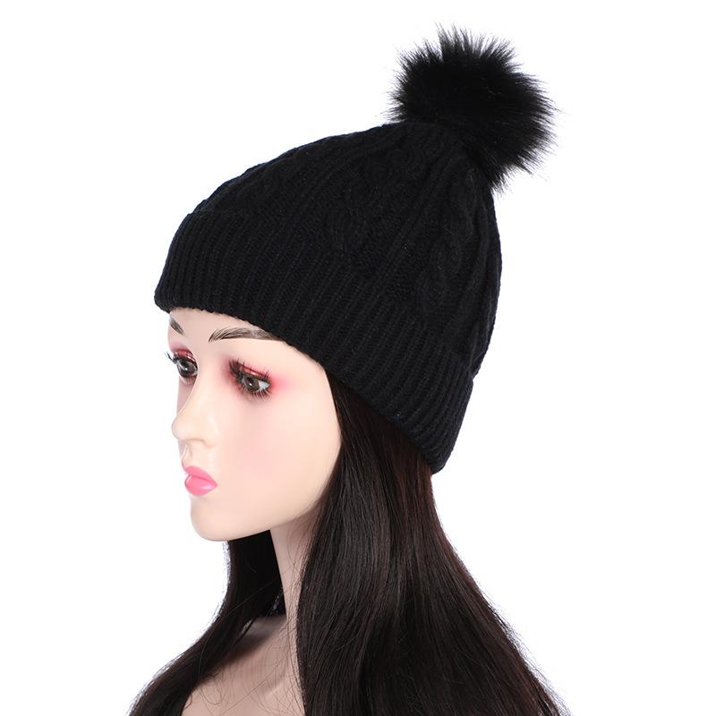 Nowe Damskie Osobiste Dzikość Kobieta Futrzane Pompony Czapki Beanie Wysoka Jakość Zimowa Ciepła Czupeczka Outdoor Jazda Wiatroszczelna Czapka Dzianinowa
