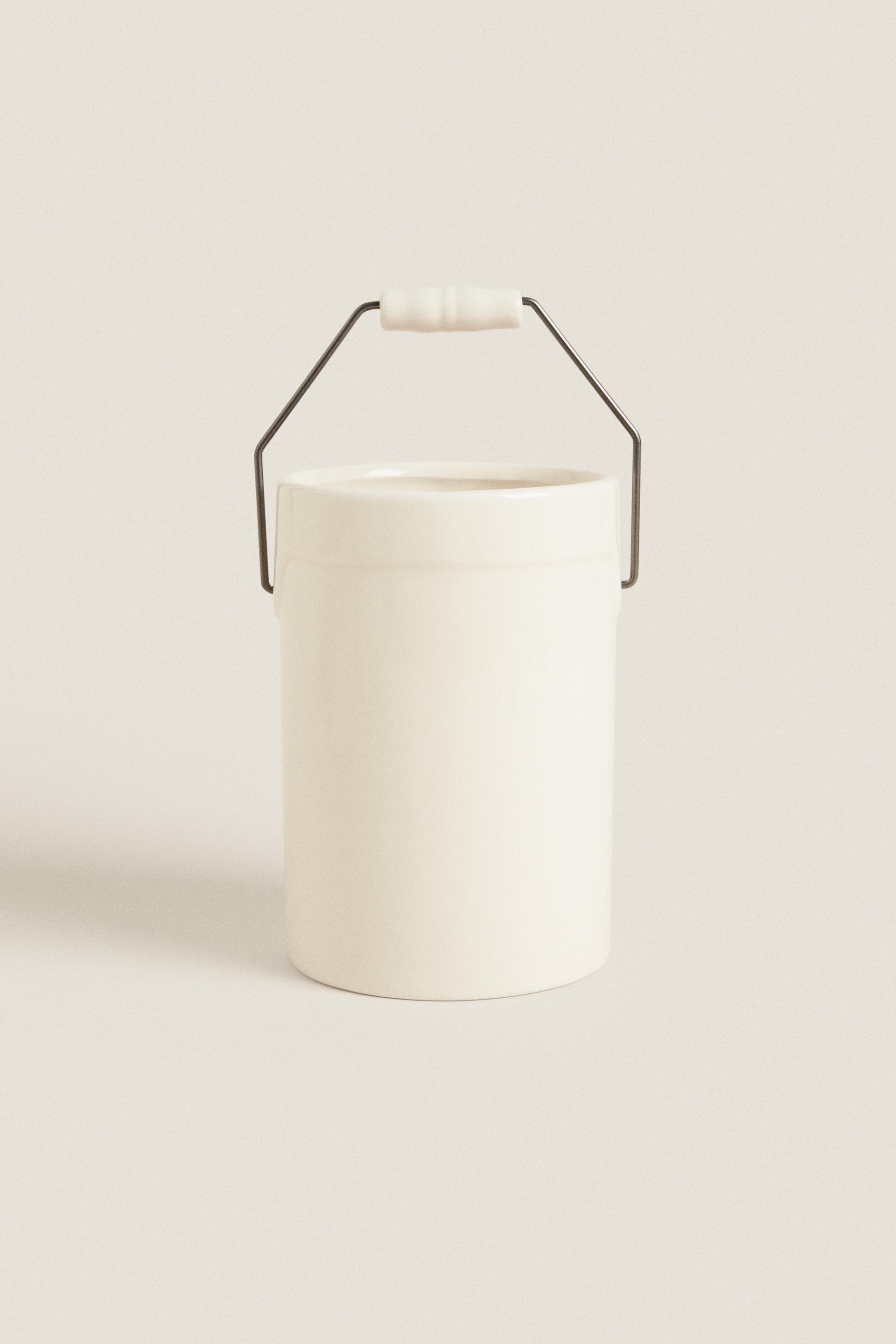 

STONEWARE UTENSIL HOLDER