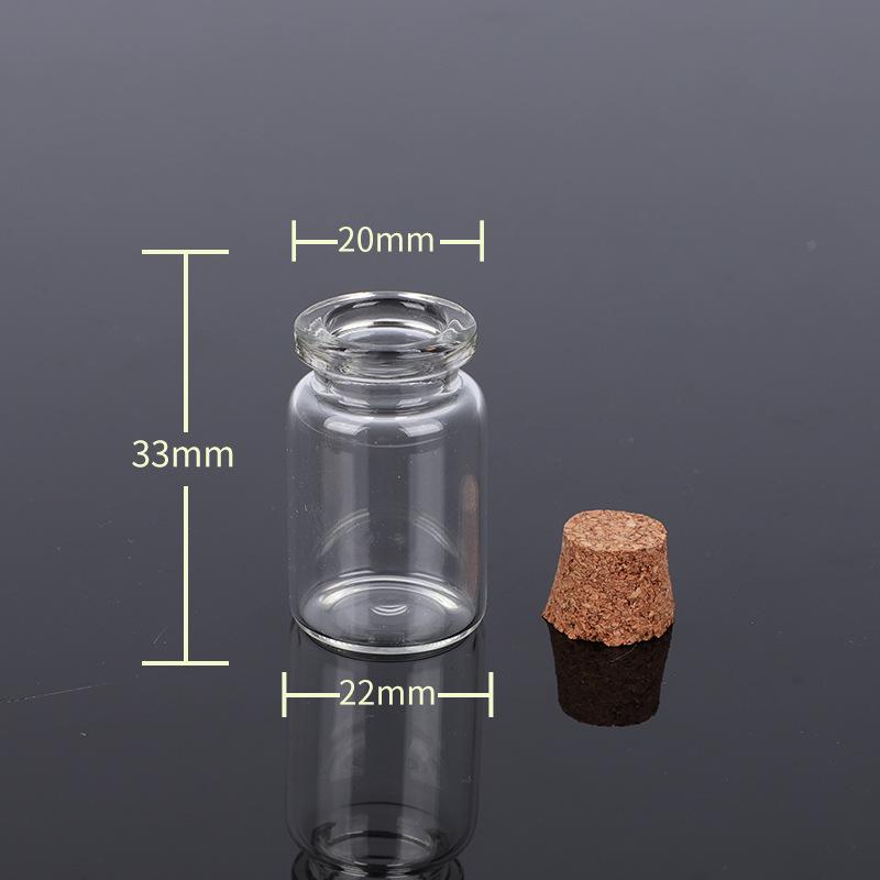 Kleine durchsichtige Glasflasche mit Korken