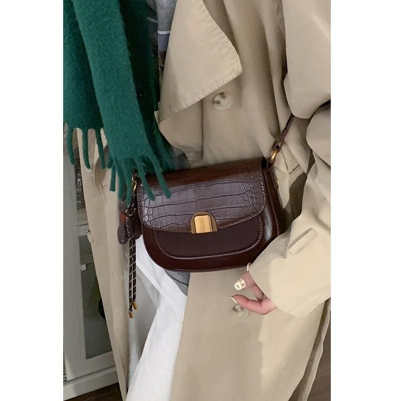 Bag New Leather Saddle Bag Autumn and Winter Women's Bag Retro Underarm Bag Premium Messenger Small Bag Luggage
