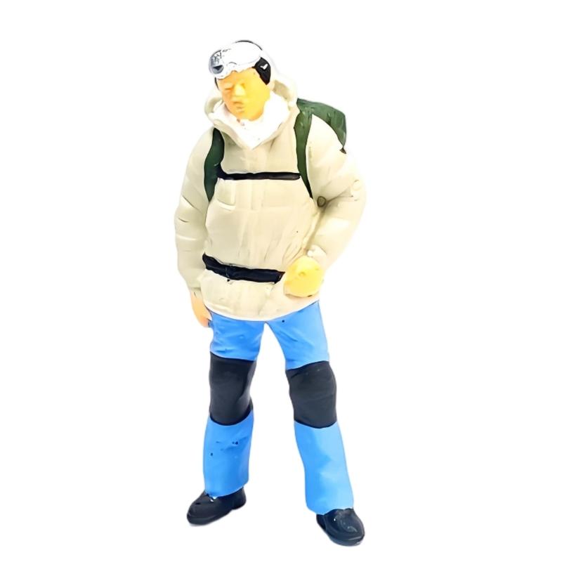 1:87 Scale Miniature Hiking Backpackers Rock Climbing Resin Figurines For Home Decors And Model Displays