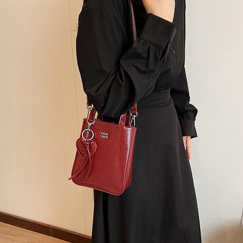 Bolso de hombro de piel sintética a la moda, minibolso bandolera plateado, bolso cuadrado pequeño de alta calidad para mujer.