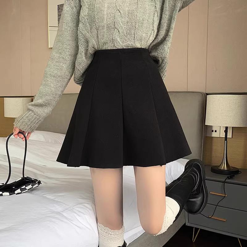 

Женская шерстяная А-силуэтная юбка с высокой талией и складками 2024 Зимняя коллекция - Облегающий крой, скрывающий бедра M чёрный