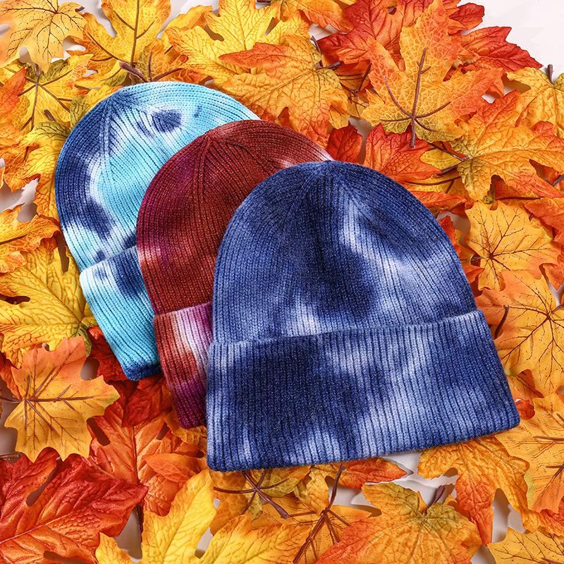 New gradual change tie-dye wool hat women's thickened warm rainbow knitted hat explosion