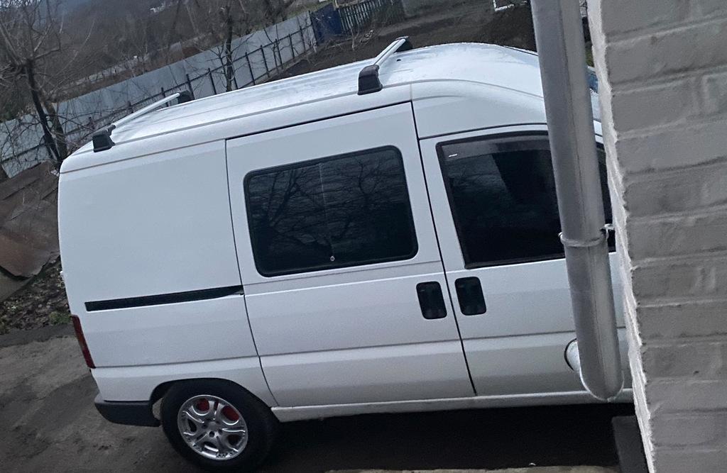 

Поперечены в штатные места под ключ (2 шт) Серый для Citroen Jumpy 1996-2007 гг