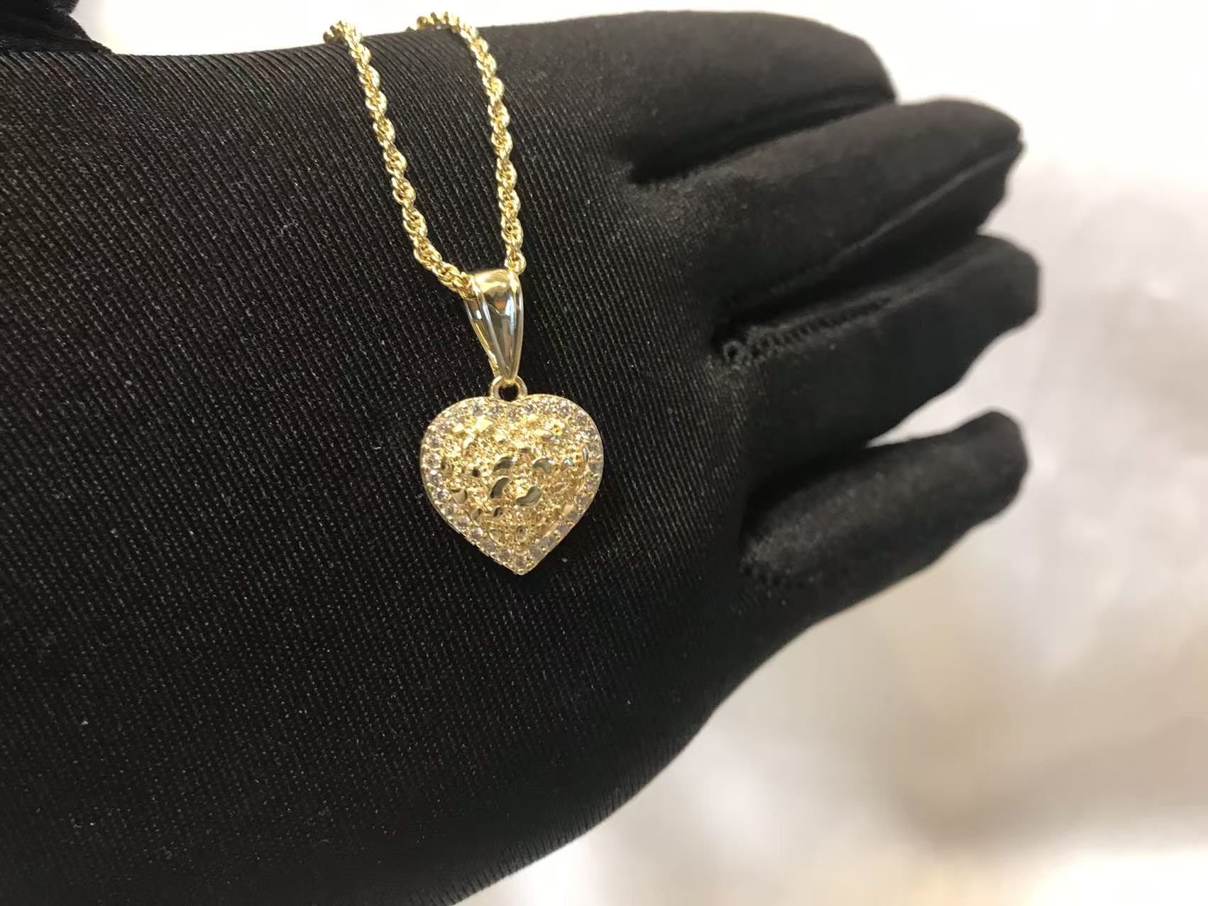Hip Hop Unique Design Gold Nugget Diamond Cut Heart Shaped Charm Pendant Necklace for Women/Men Jewelry
