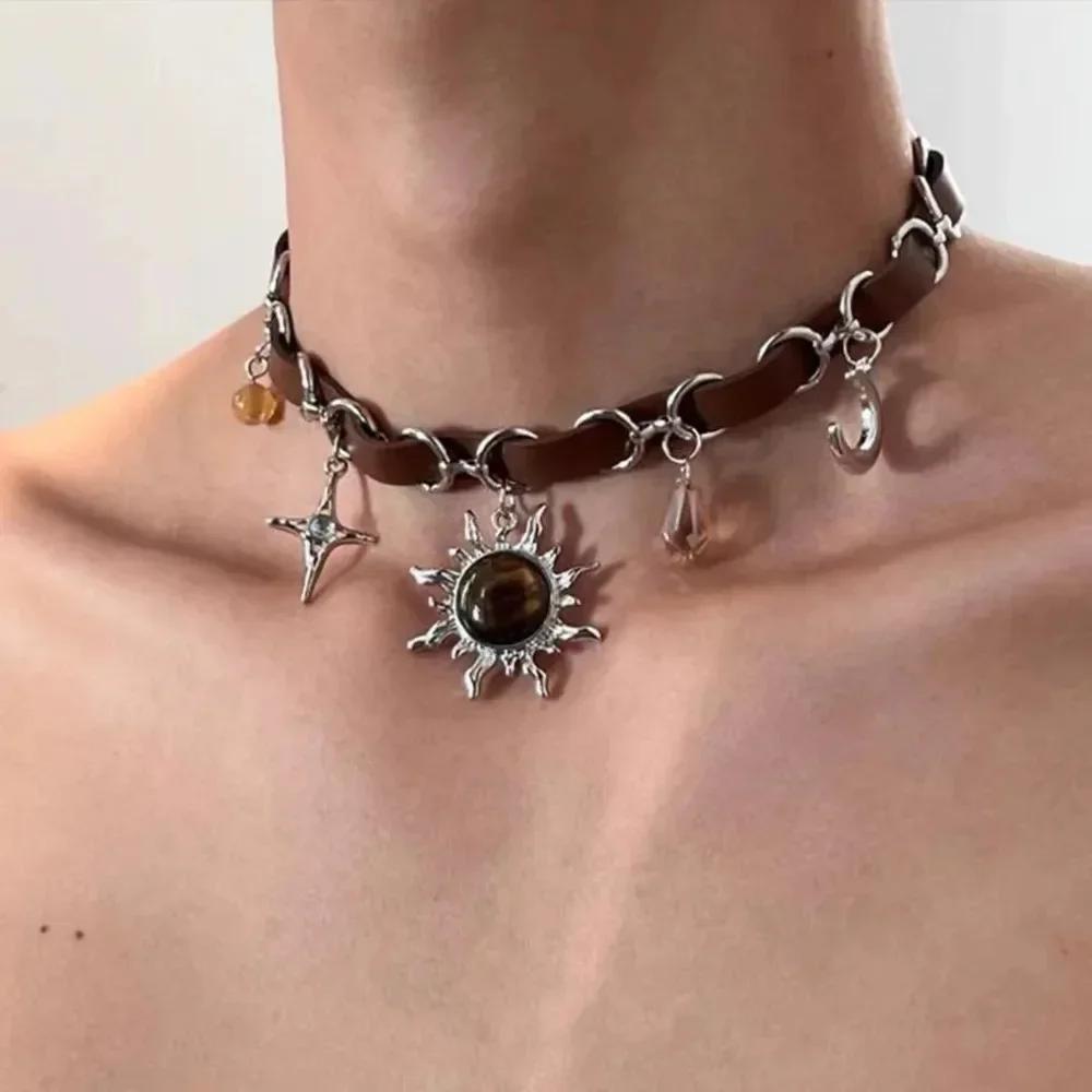 

Fashion Leather Necklace Gothic Vintage Collarbone Chain Metal Star Sun Pendant Necklace Jewelry Gift
