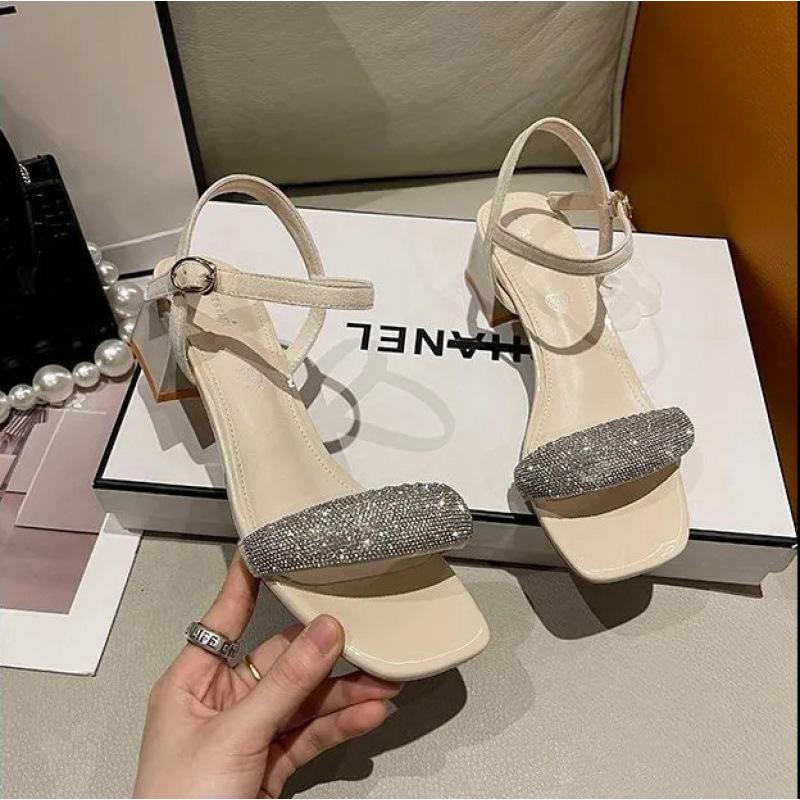 

Summer new women s shoes retro ethnic style fish mouth Roman one-word buckle sandals thick heel dance middle-aged and elderly mother shoes 40