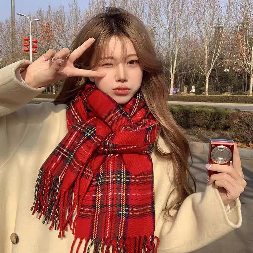 Red Christmas scarf Women's winter high-end atmosphere plaid scarf New Year's gift Autumn and winter 1116 new models