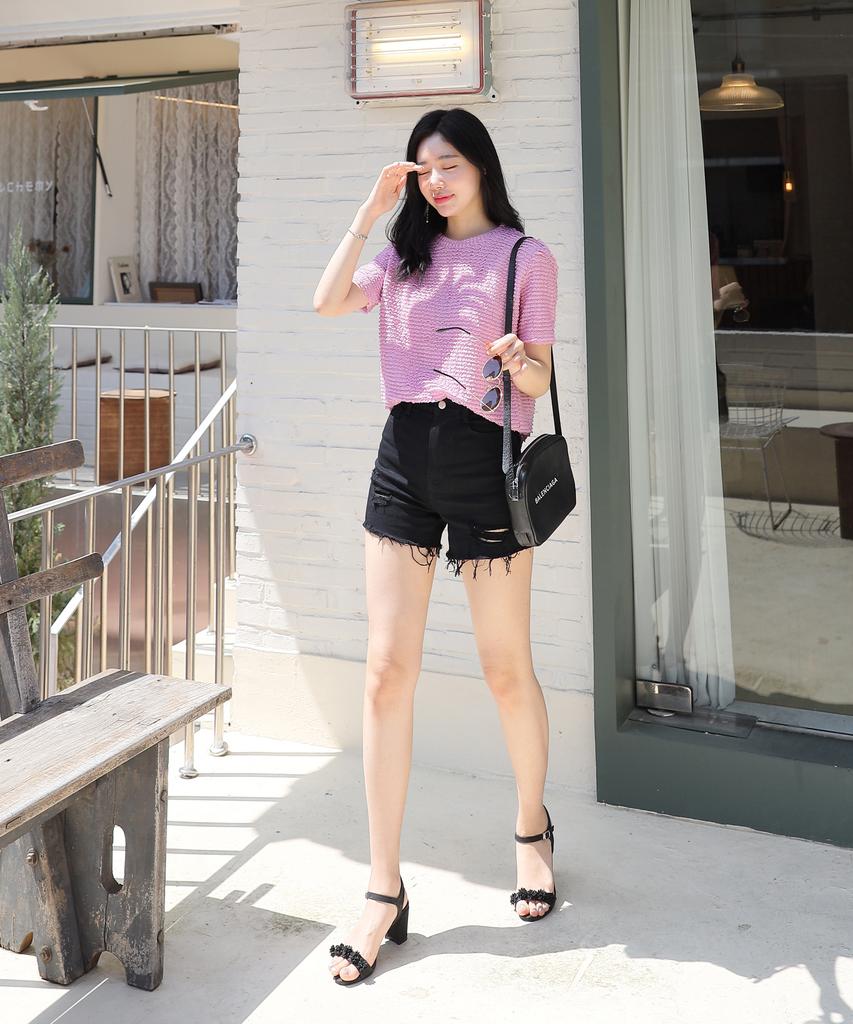 Ppaeppae Inner Elastic Waist Distressed Black High-Waisted Denim Shorts