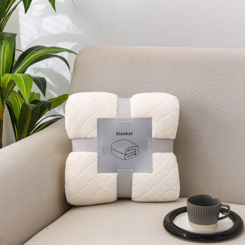 

Ultra-Soft Faux Rabbit Fur Throw Blanket Plush Warm Cozy All Seasons Machine Washable Perfect nap For Sofa Bed 70x100cm 210g белый