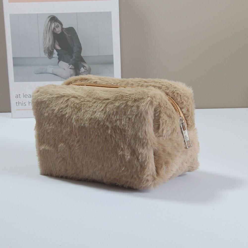 Cute Large Capacity Velvet Makeup Bag Soft Fur Puffy Travel Toiletry Bag Portable Cosmetics Pouch Women Girls