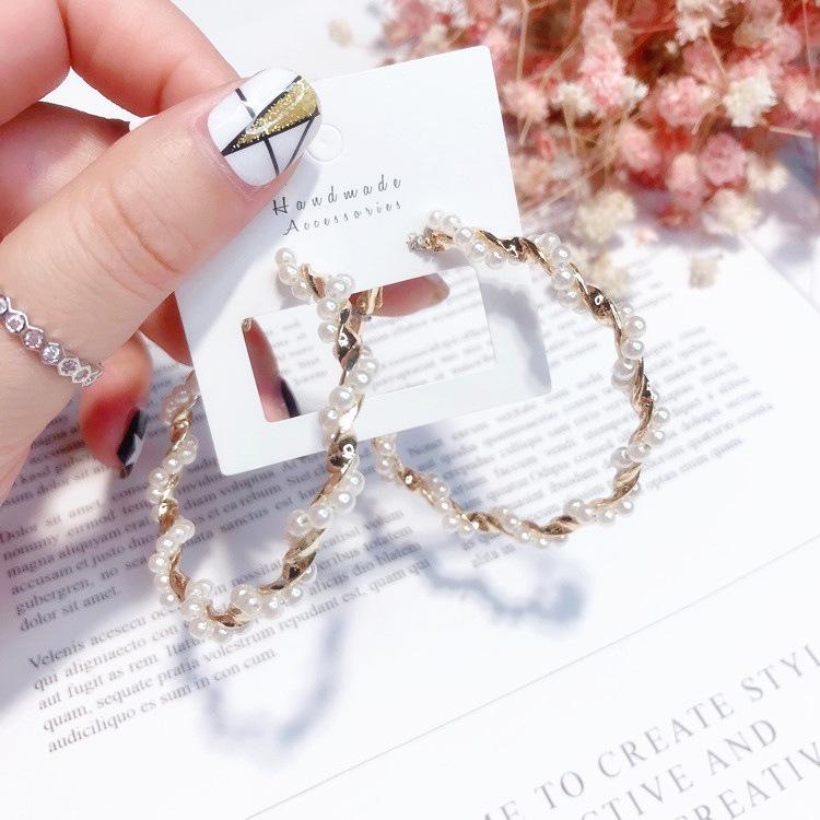 Gold 10 JENNIE SHOP Hollow Big Triangle Crystal Multilayers Gold Rings Women Fashion Jewelry Gold 10 JENNIE SHOP Hollow Big Triangle Crystal Multilayers Gold Rings Women Fashion Jewelry