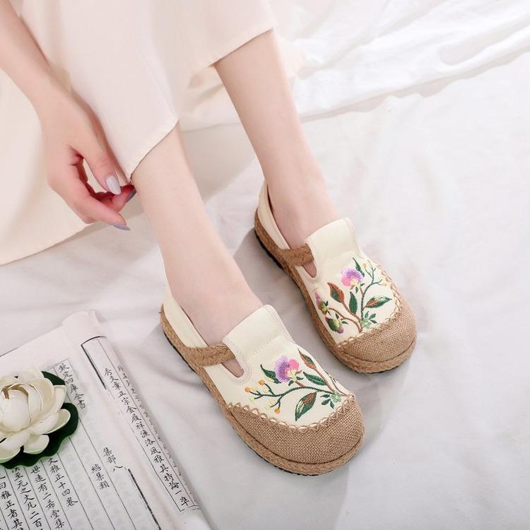 Handmade single shoes women's spring and summer new old Beijing embroidered flat bottom round head linen fisherman shoes cloth shoes