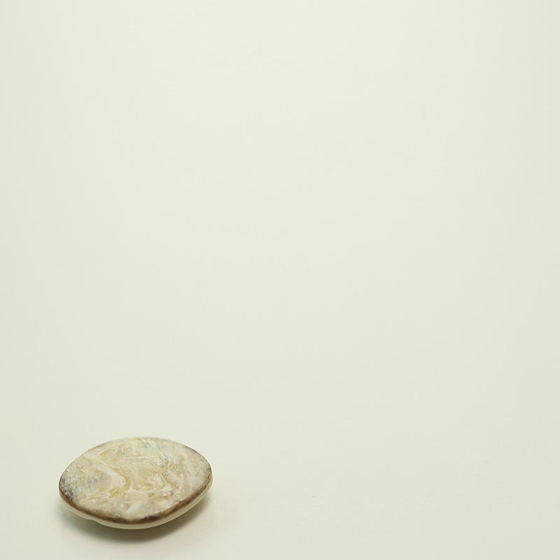 Женский двусторонний кардиган-ветровка MOSN с темными глазками из смолы