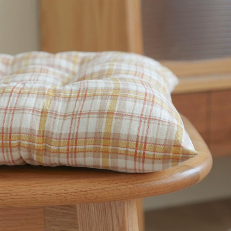 Student Fart Pad Office Supplies Strap Thicken Cotton Pad Winter Checkered Warm Cushion Window Seat Cushion