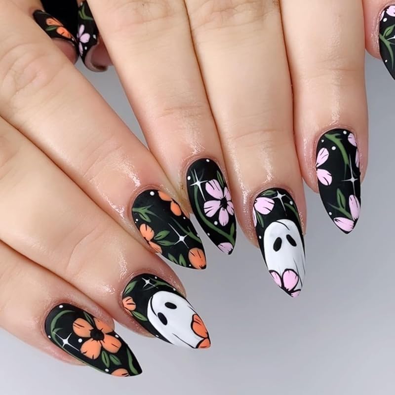 Halloween Short Press on Nails Almond Fake Nails with Ghost Starburst Blood Design Glue on Nails Glossy Acrylic Artificial Nails Full Cover Stick on
