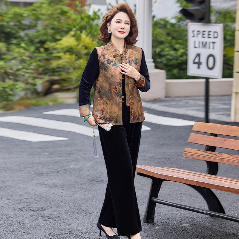

2026 New Chinese Style Gold Velvet Three-Piece Suit for Middle-Aged and Elderly Women: Spring Vest Outfit 2XL for 53-60 kg жёлтый
