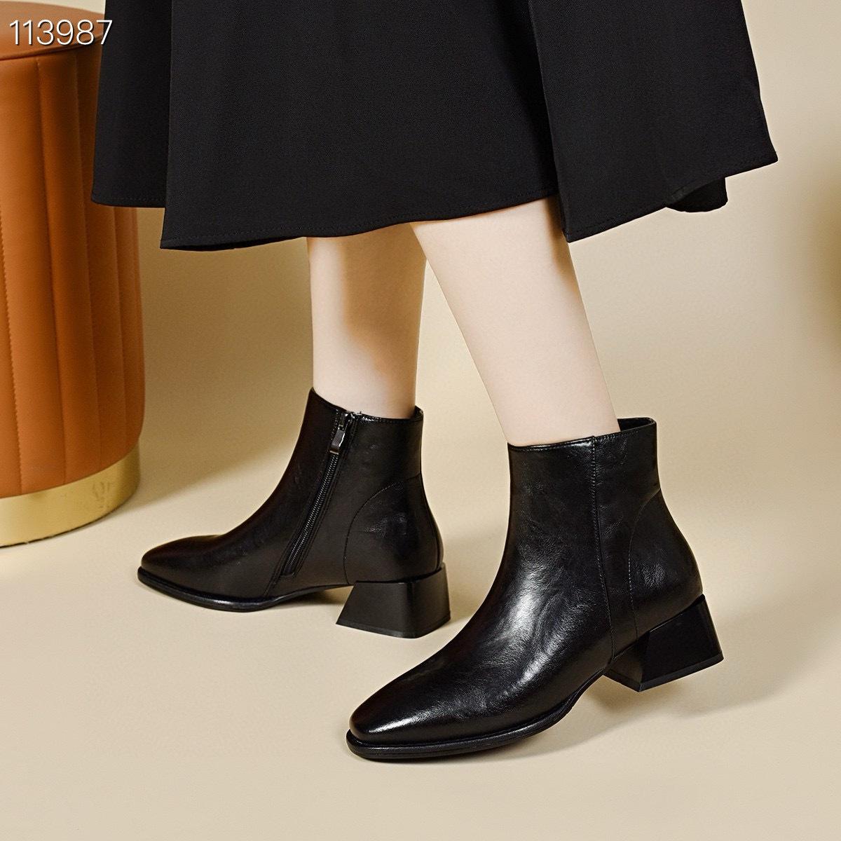 

Жіночі ankle boots з натуральної шкіри, загострений носок, середній масивний каблук, колір нюд-кава, бічна блискавка - Ідеально для весни, осені та зими. 39