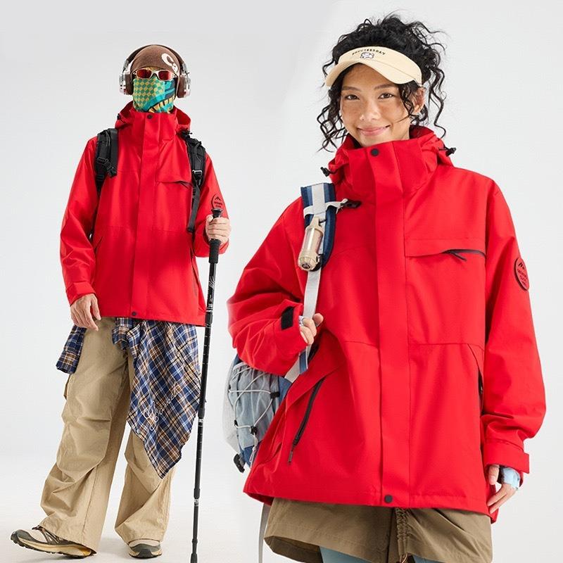 Jacket women's outdoor hiking suit fleece liner windproof and waterproof three-in-one jacket men's customization